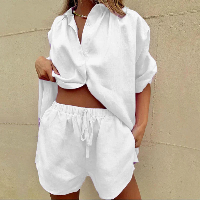 GR | Comfortable women's shirt and shorts set with button placket 