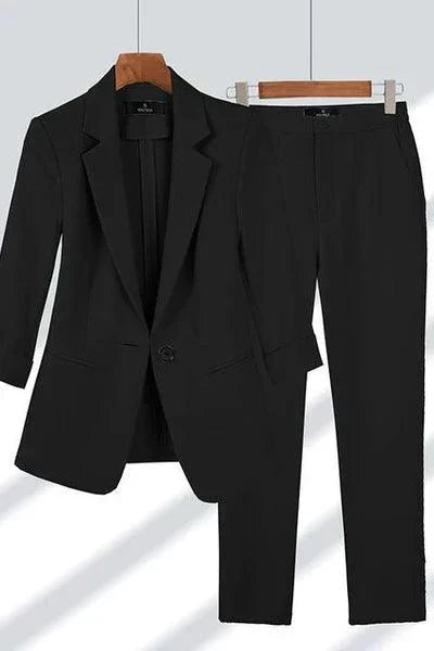 GR | Elegant Set with Blazer and Trousers for Women