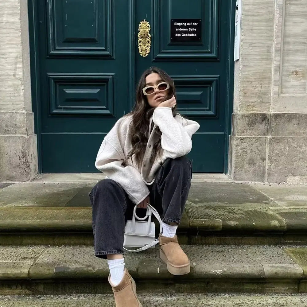 GR - Women's oversized bomber jacket with pockets and snap button design