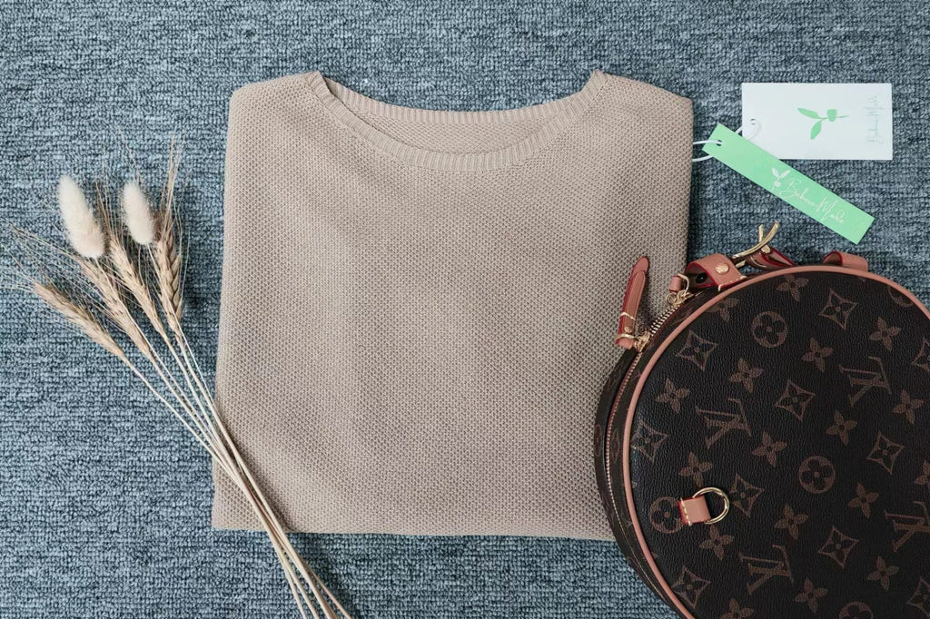 GR - Gold-colored solid-color crew neck sweater