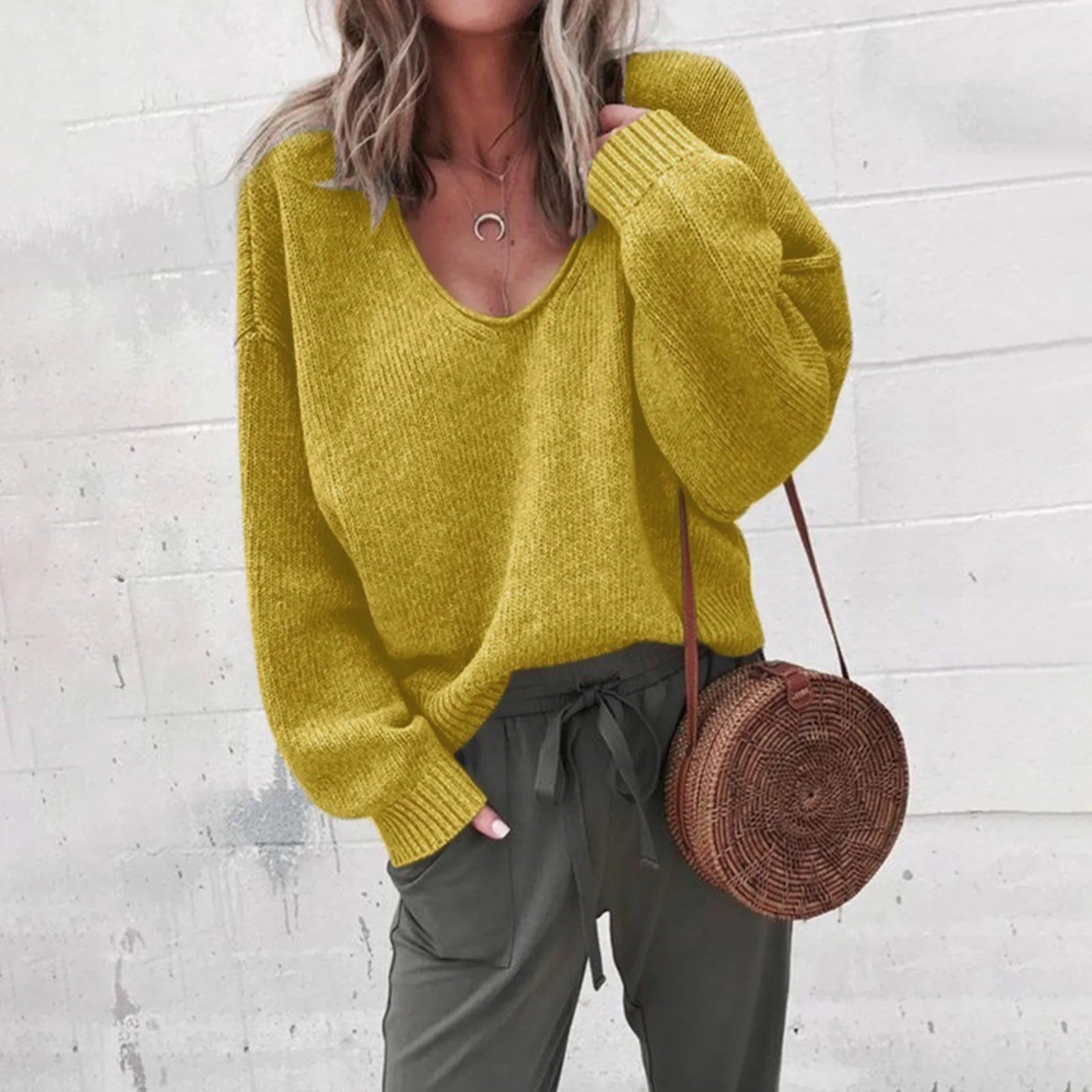 GR and fashionable sweater