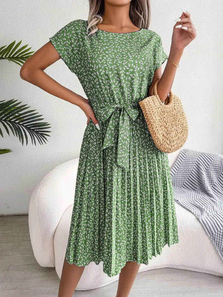 GR | Kleid mit Kurzen Ärmeln und Eleganten Falten Blumen