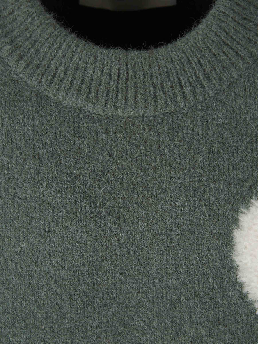 GR | Fashionable heart sweater