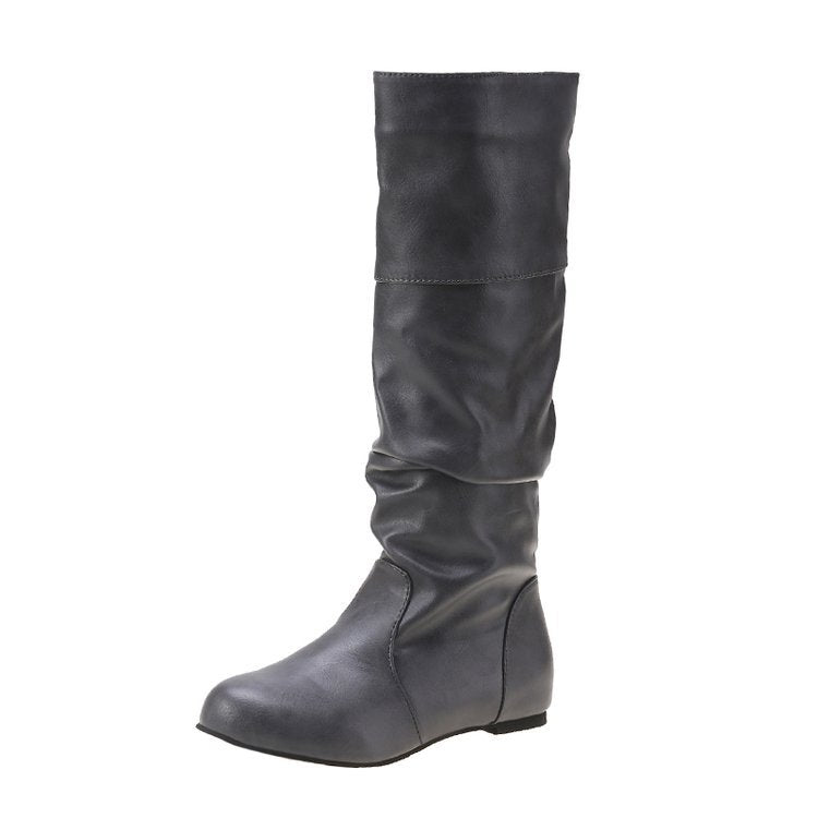 Women's elegant boots with a modern pleated design and comfortable block heel, size S
