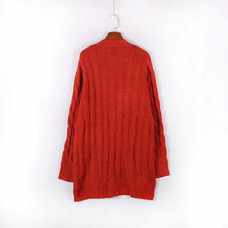 GR | Women's wool cardigan with cable knit pattern and wooden buttons, loose fit