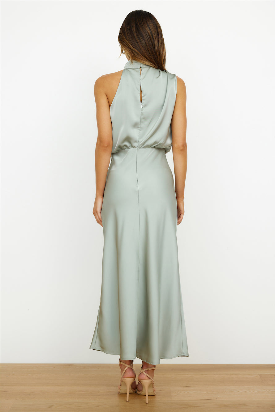 GR | Elegantes Midikleid Mit Asymmetrischem Rundhalsausschnitt