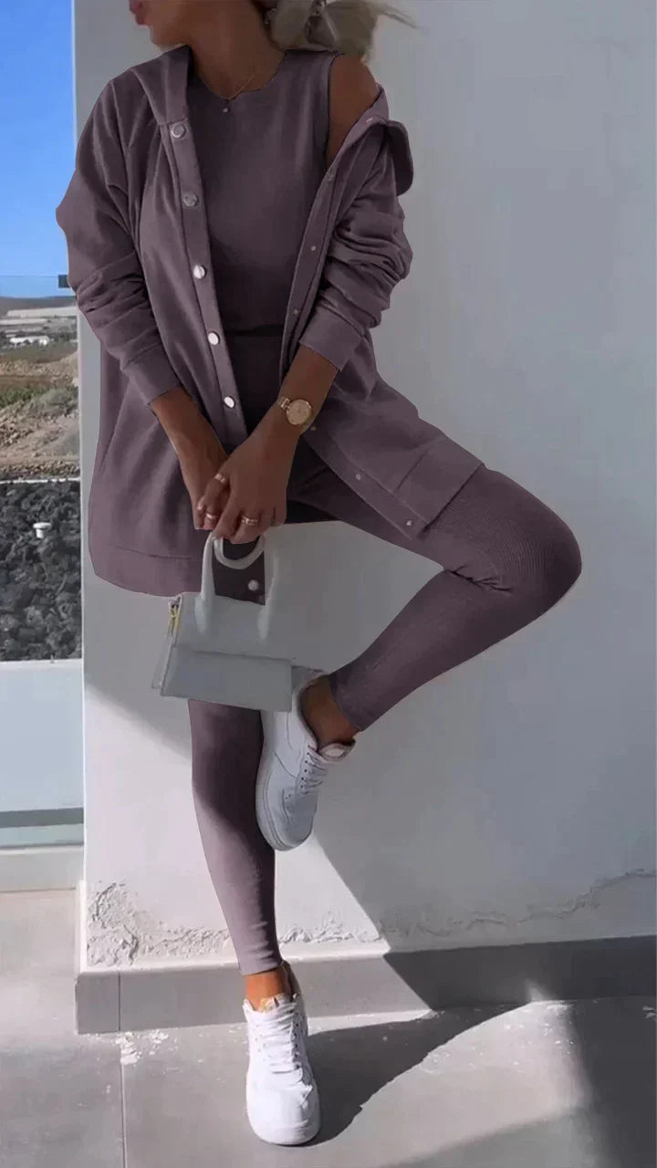 GR - Three-piece set consisting of a hooded cardigan, a top and trousers