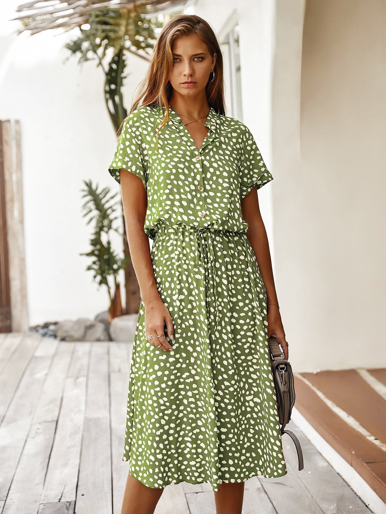 GR | Lässiger Polka Dot V-Ausschnitt Kurzarm Midi Kleid
