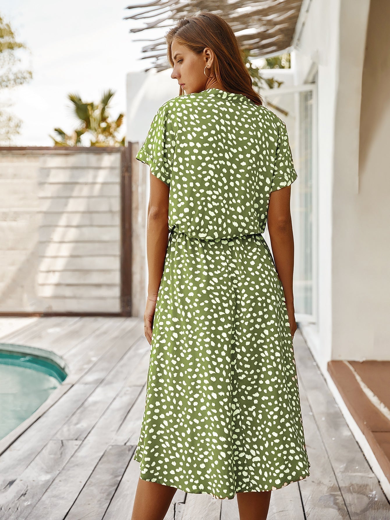 GR | Lässiger Polka Dot V-Ausschnitt Kurzarm Midi Kleid