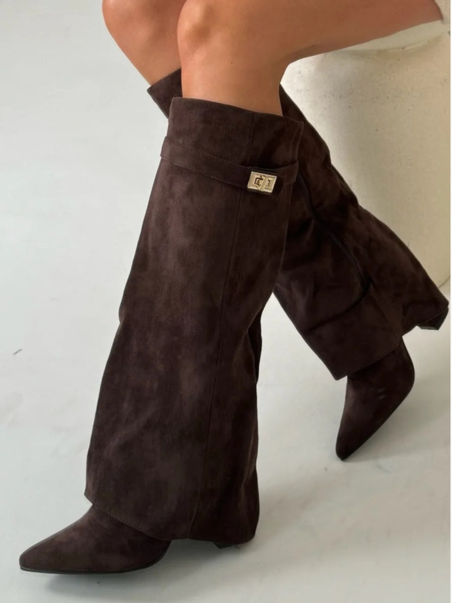 GR | Elegant women's boots made of high-quality suede with golden accents