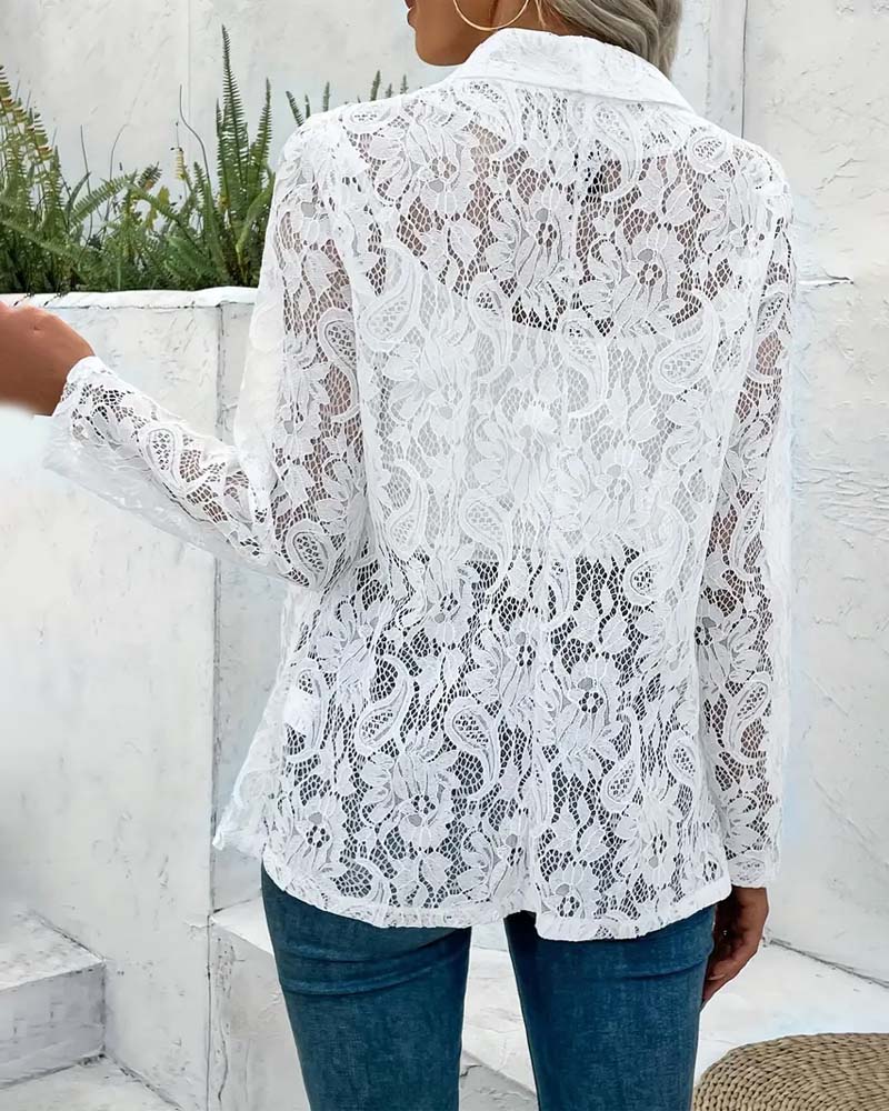 GR | Elegant blazer with lace