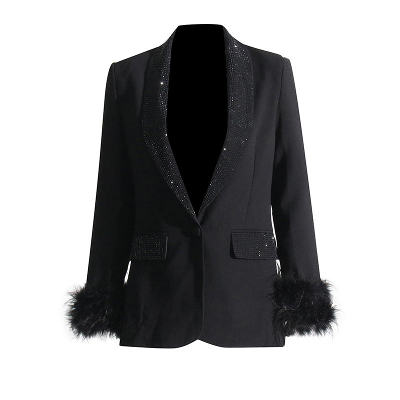 GR women's suit made of fine polyester