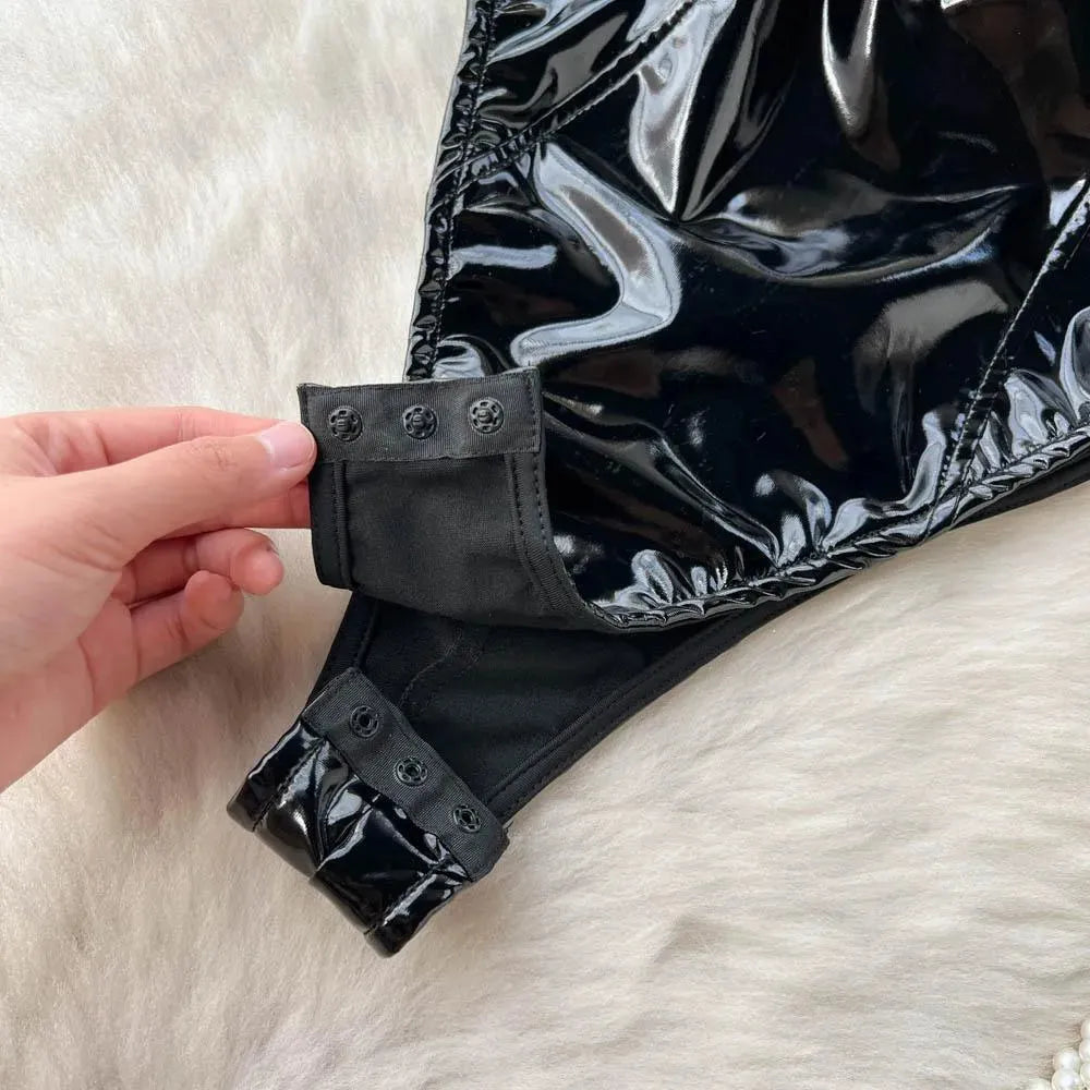 GR | Body Donna made of PU leather with V-neck