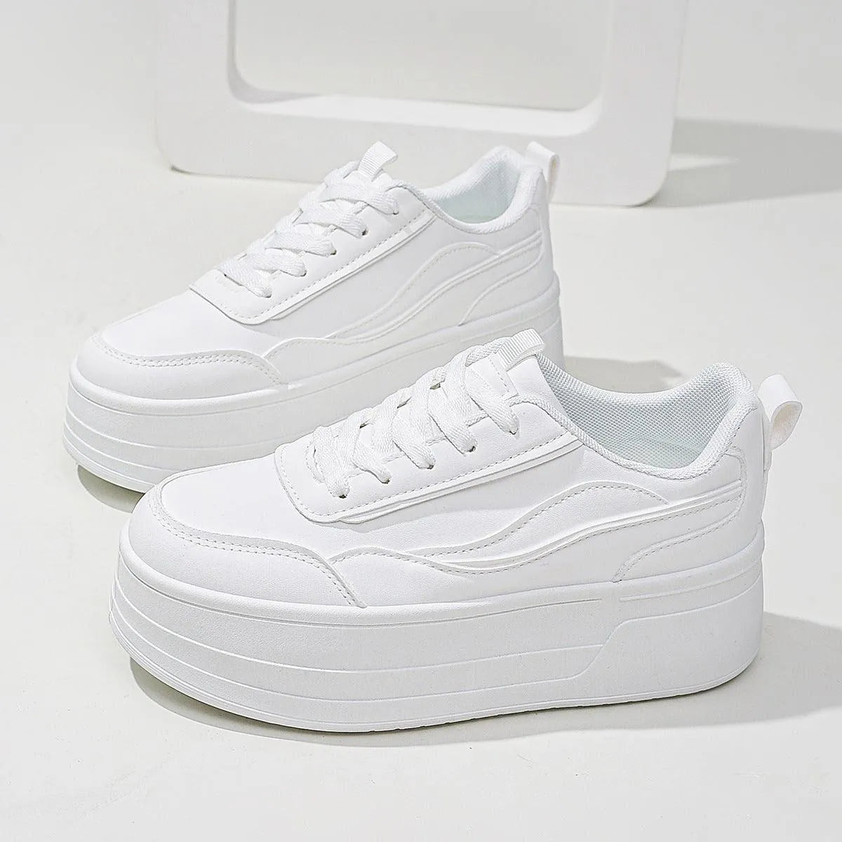 GR | Sneakers with platform sole