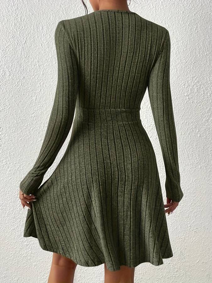 GR - Skaterkleid mit geripptem V-Ausschnitt