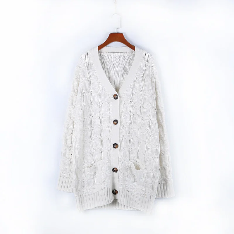 GR | Women's wool cardigan with cable knit pattern and wooden buttons, loose fit
