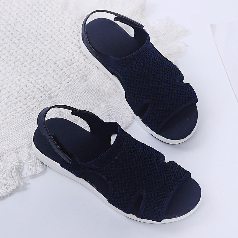 GR | Airy sandals with ergonomic footbed