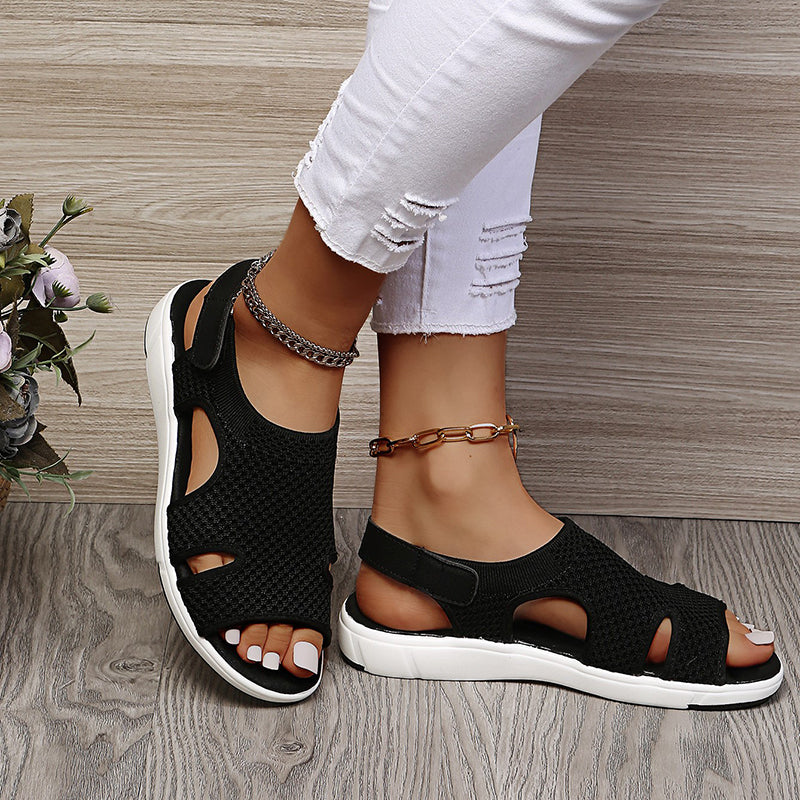 GR | Airy sandals with ergonomic footbed
