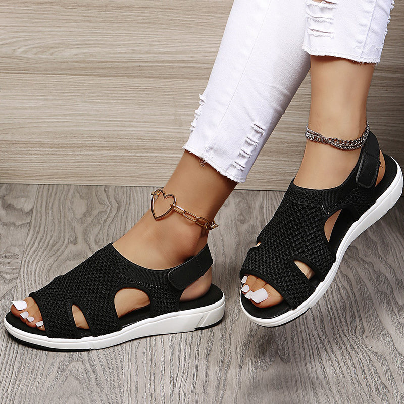 GR | Airy sandals with ergonomic footbed
