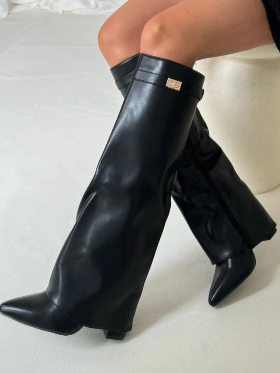 GR | Elegant women's boots made of high-quality suede with golden accents