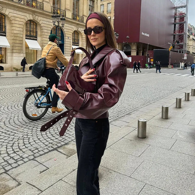 GR | Short jacket made of luxurious Bordeaux glossy leather