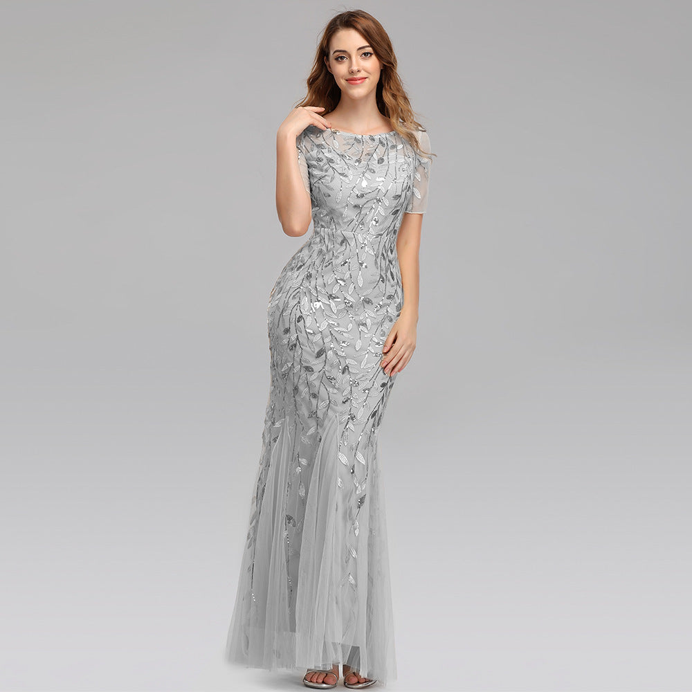 GR | Elegantes Abendkleid in Gold