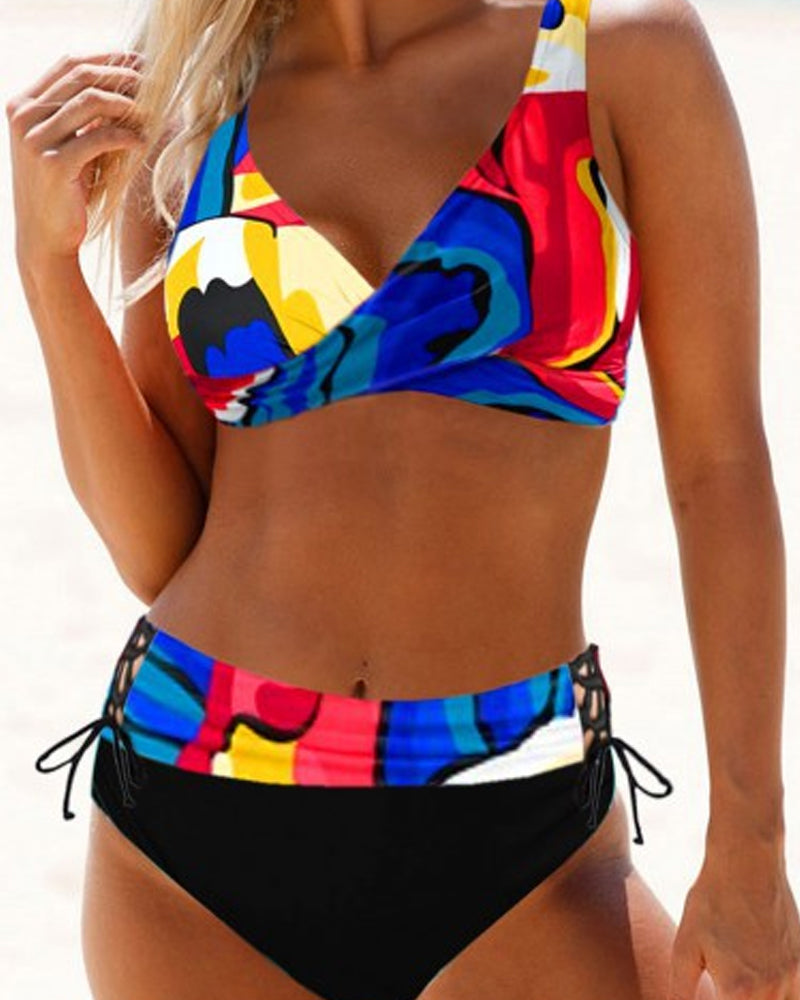 GR | Bikini with Colorful Swimsuit