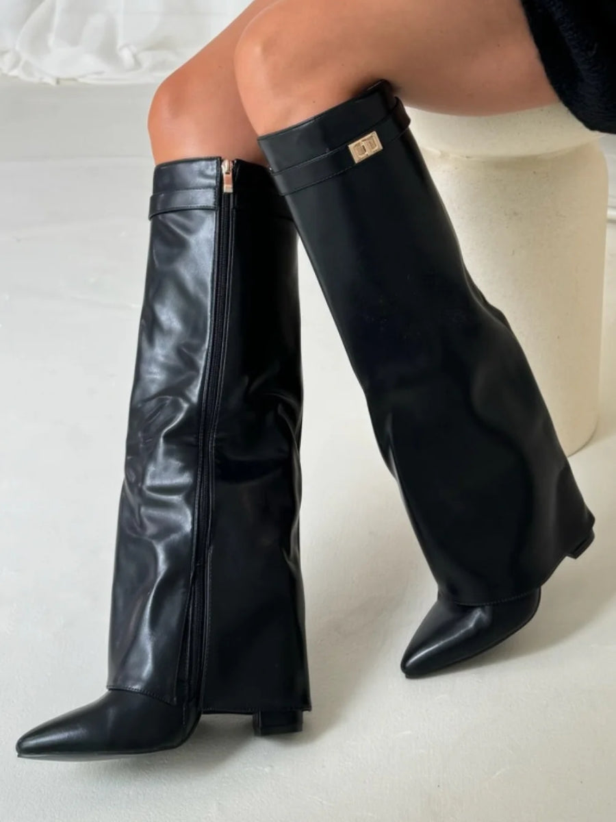 GR | Elegant women's boots made of high-quality suede with golden accents