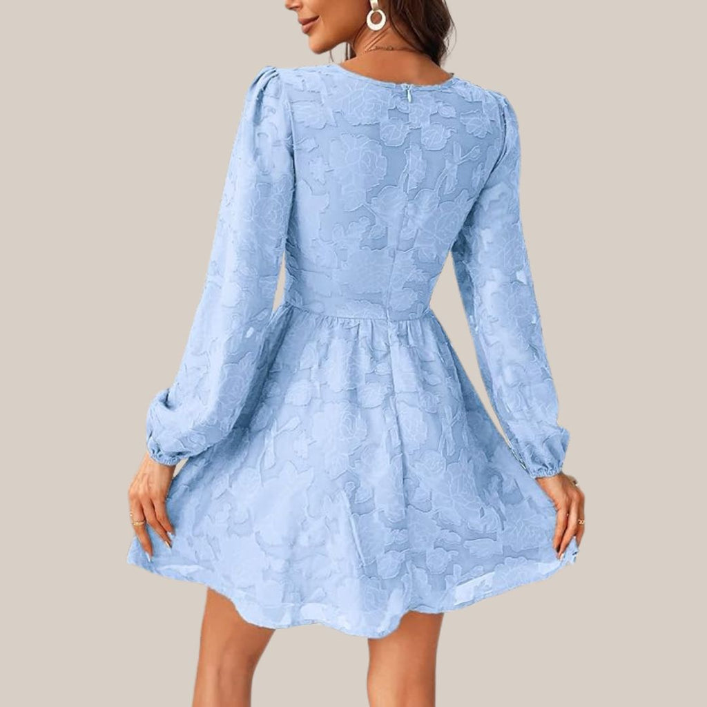 GR | Schickes Langarmkleid mit tiefem V-Ausschnitt