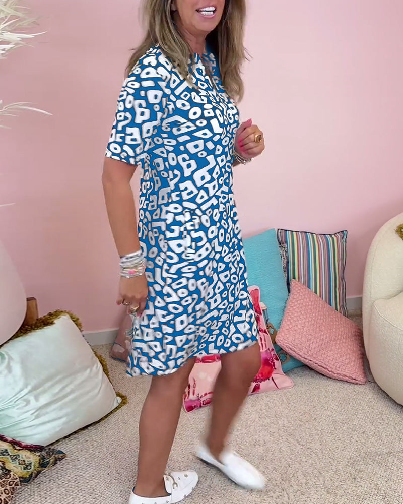 GR | Casual dress with V-neck and printed pockets