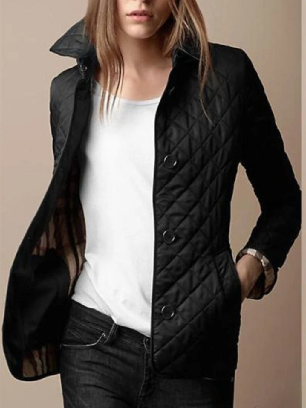 GR | Short quilted women's jacket with buttons and collar, elegant