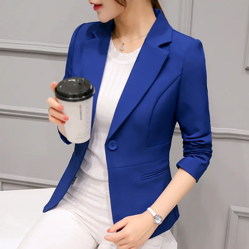 GR | Elegant women's blazer with long sleeves. Perfect for work.