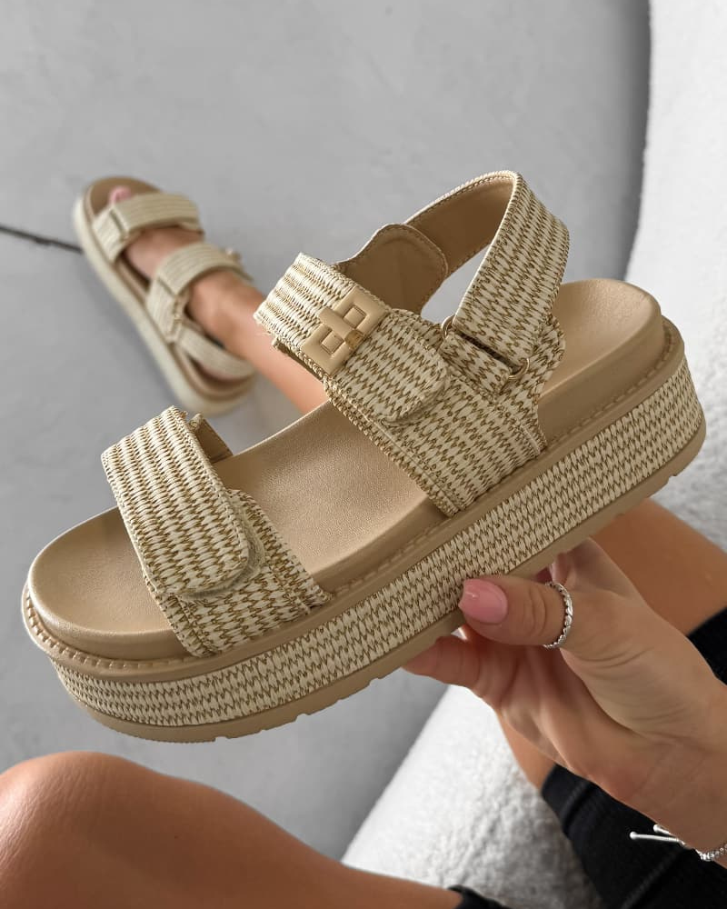 GR | Chunky rattan sandals for women