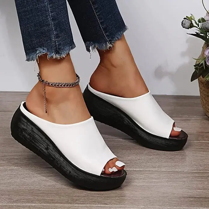 GR | Women's slippers with leather sole