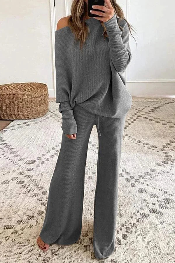 GR | En-Skulder Knitted Suit for Women