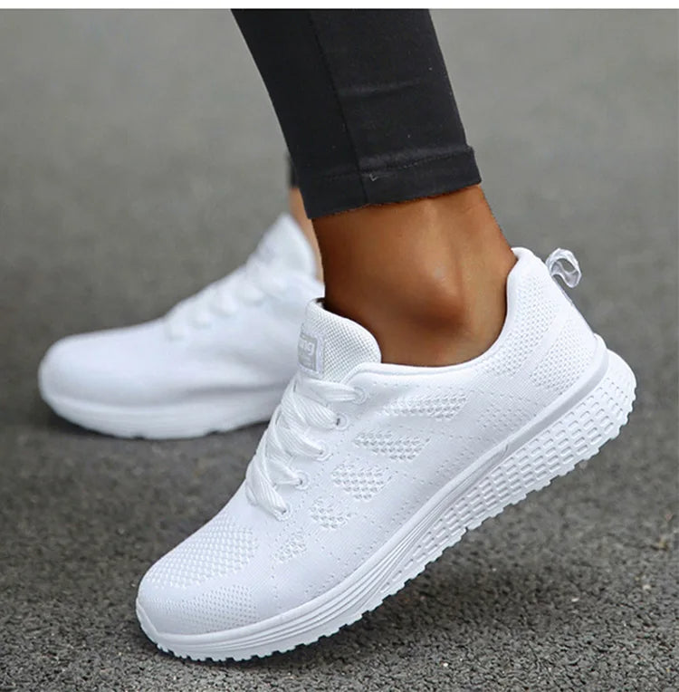GR - Lightweight, flexible training shoes | Performance sneakers with cushioned sole