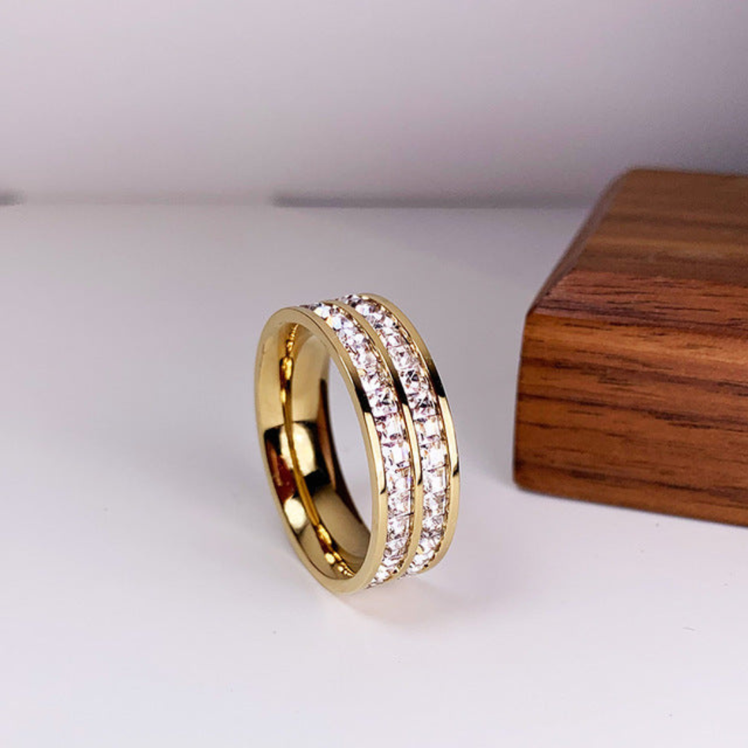 GR | Elegant Inlaid Zirconia Ring Gold