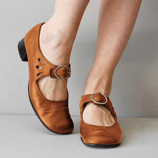 GR | Stylish leather sandals