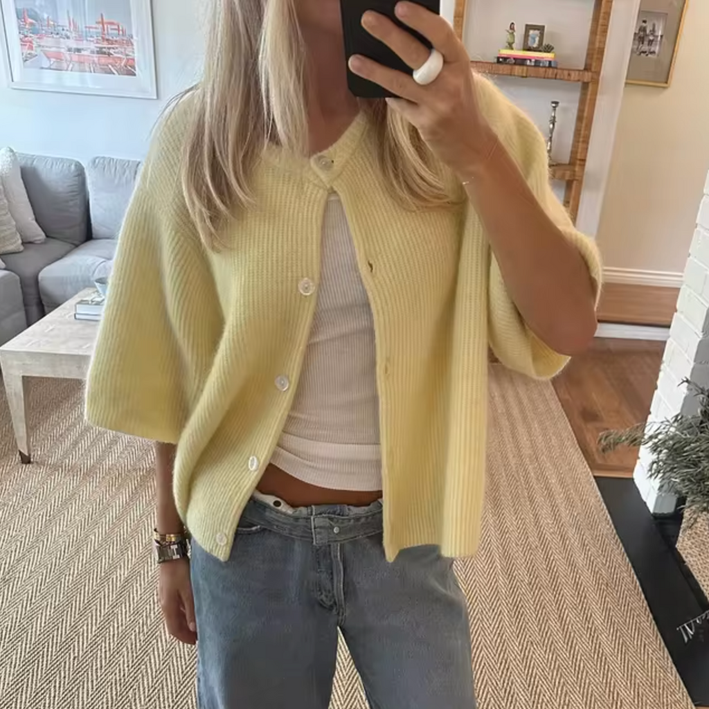 GR | Short Knit Cardigan with Buttons for Women