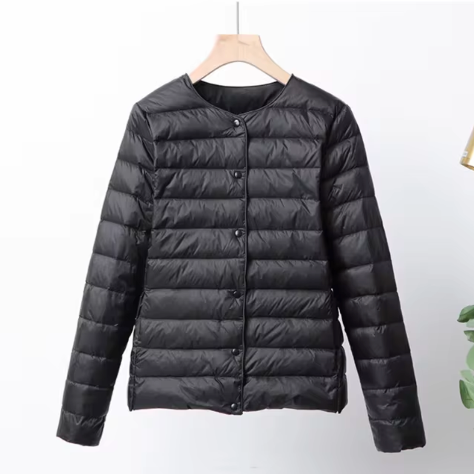 – Ultra-thin down jacket