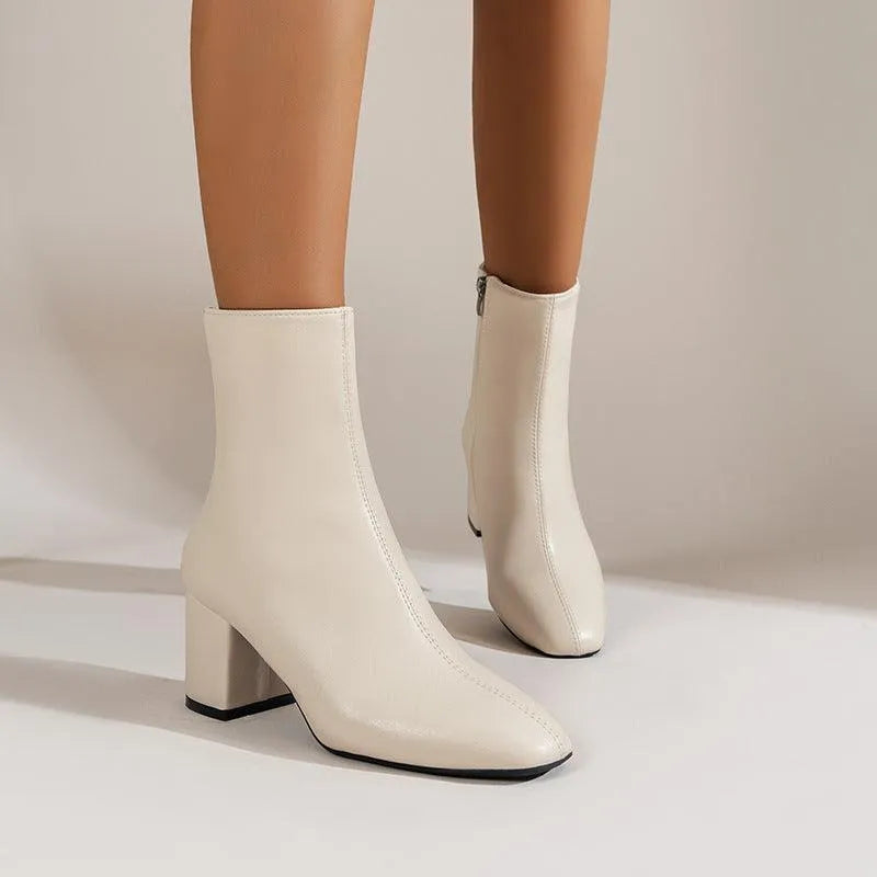 GR | Boots with thick toe