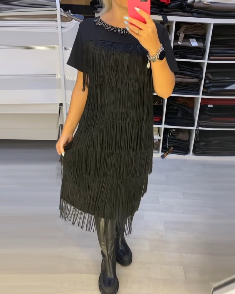 GR | Chic shift dress with tassels