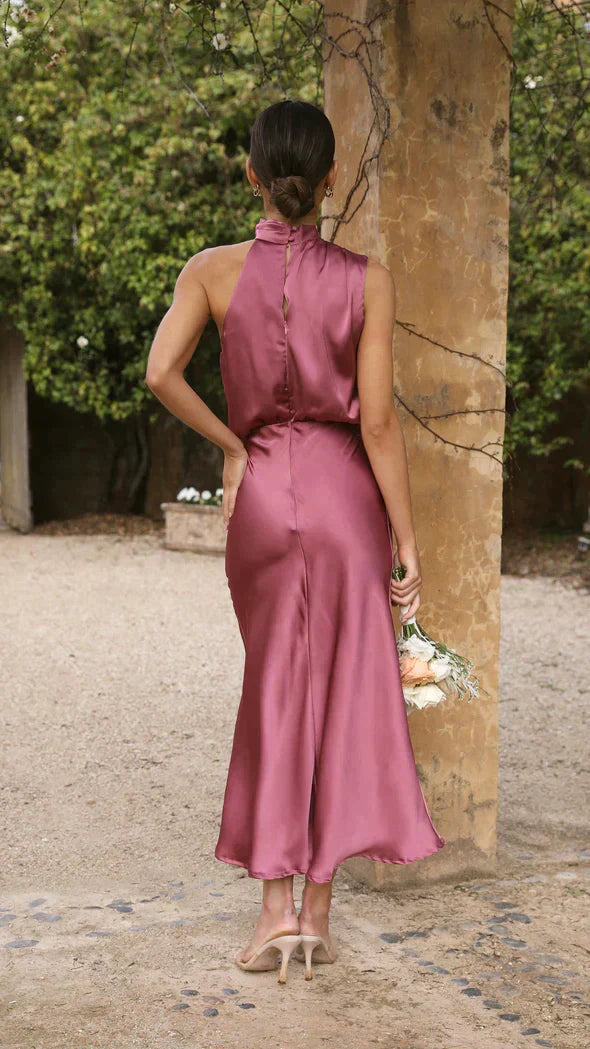 GR | Elegantes Brautjungfernkleid Mit Langem Neckholder Aus Satin