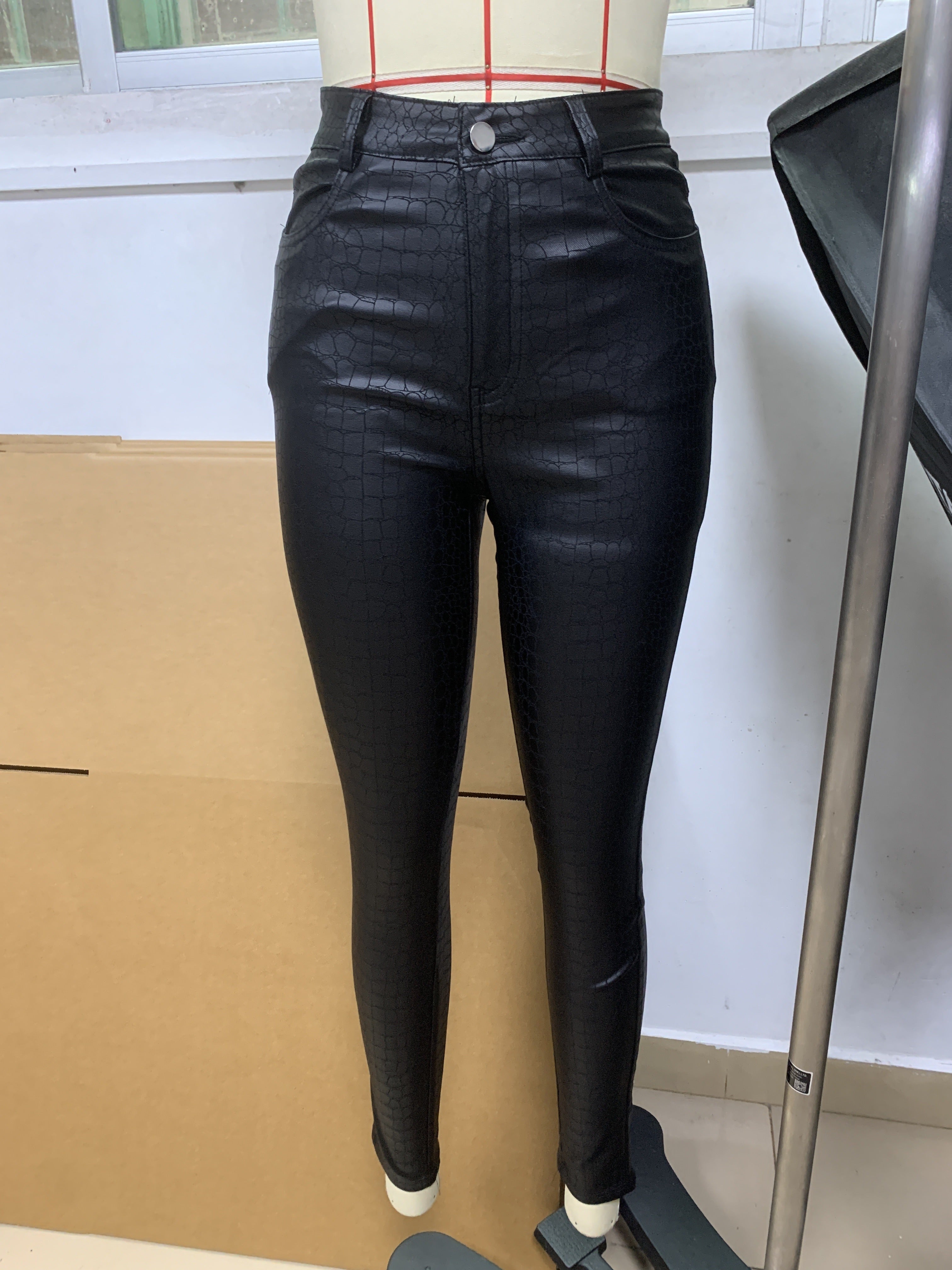 GR | Coated High-Waisted Skinny Jeans