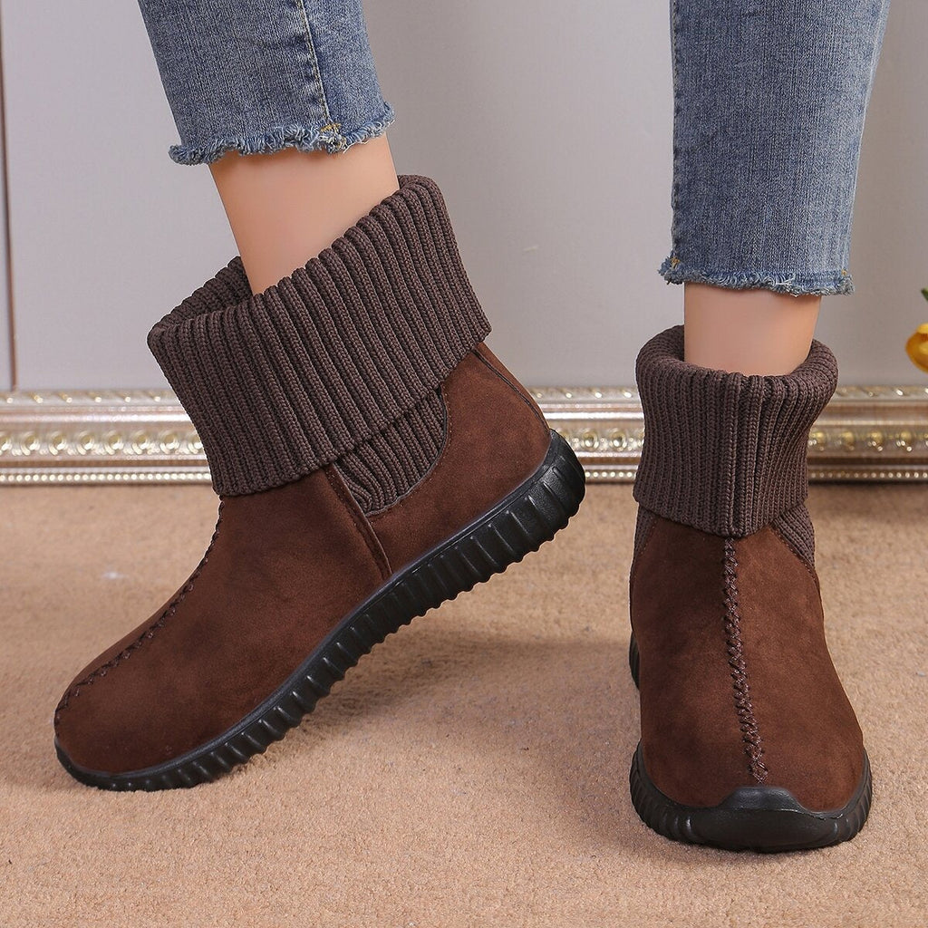 GR | Flat and knitted ankle boots