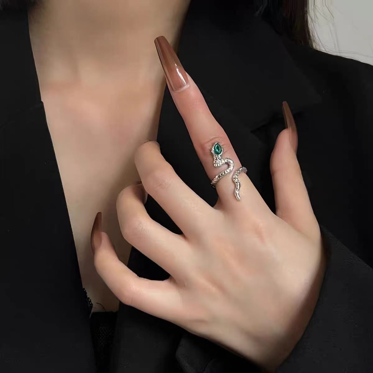 GR | Adjustable snake ring made of cubic zirconia