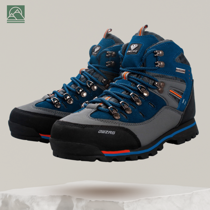 GR | Durable, lightweight hiking boots with anti-slip grip