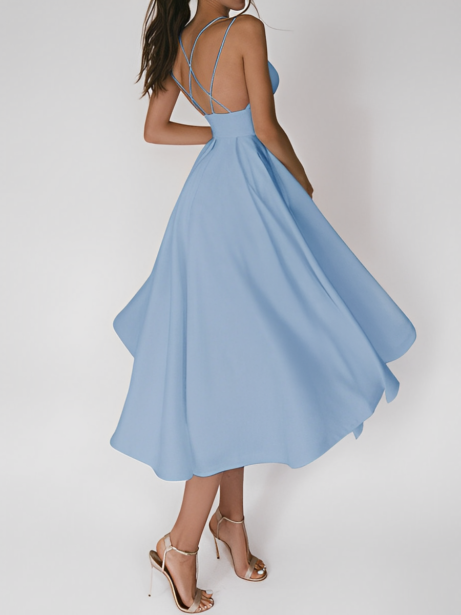 GR | A light dress with delicate spaghetti straps 