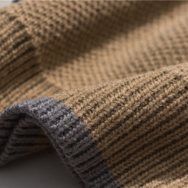 Block knitted vest with diamond pattern