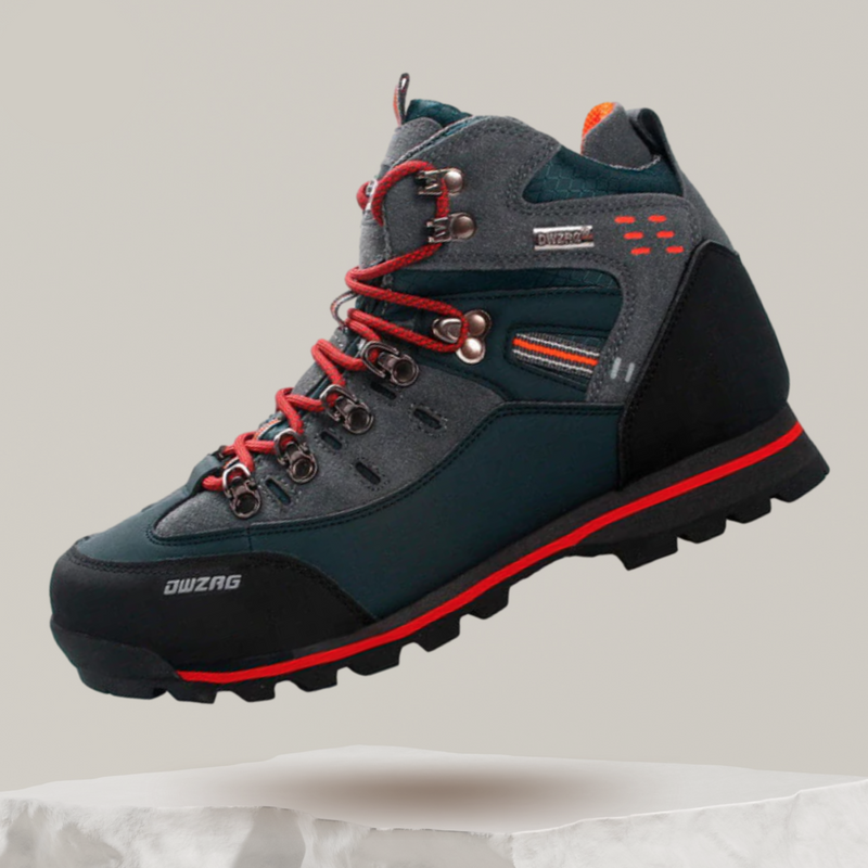GR | Durable, lightweight hiking boots with anti-slip grip